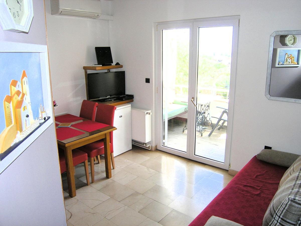 Apartments Oribella Veglia Exterior foto